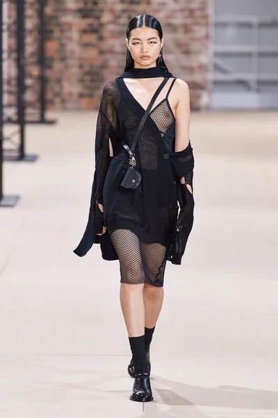 Look 33